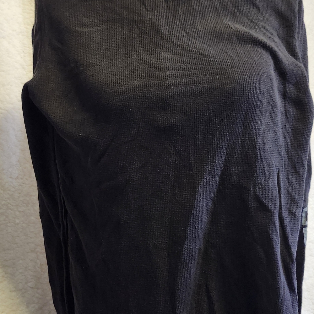 Victoria's Secret Black Long-Sleeve Henley with Cream Dog Logo - Picture 4 of 4